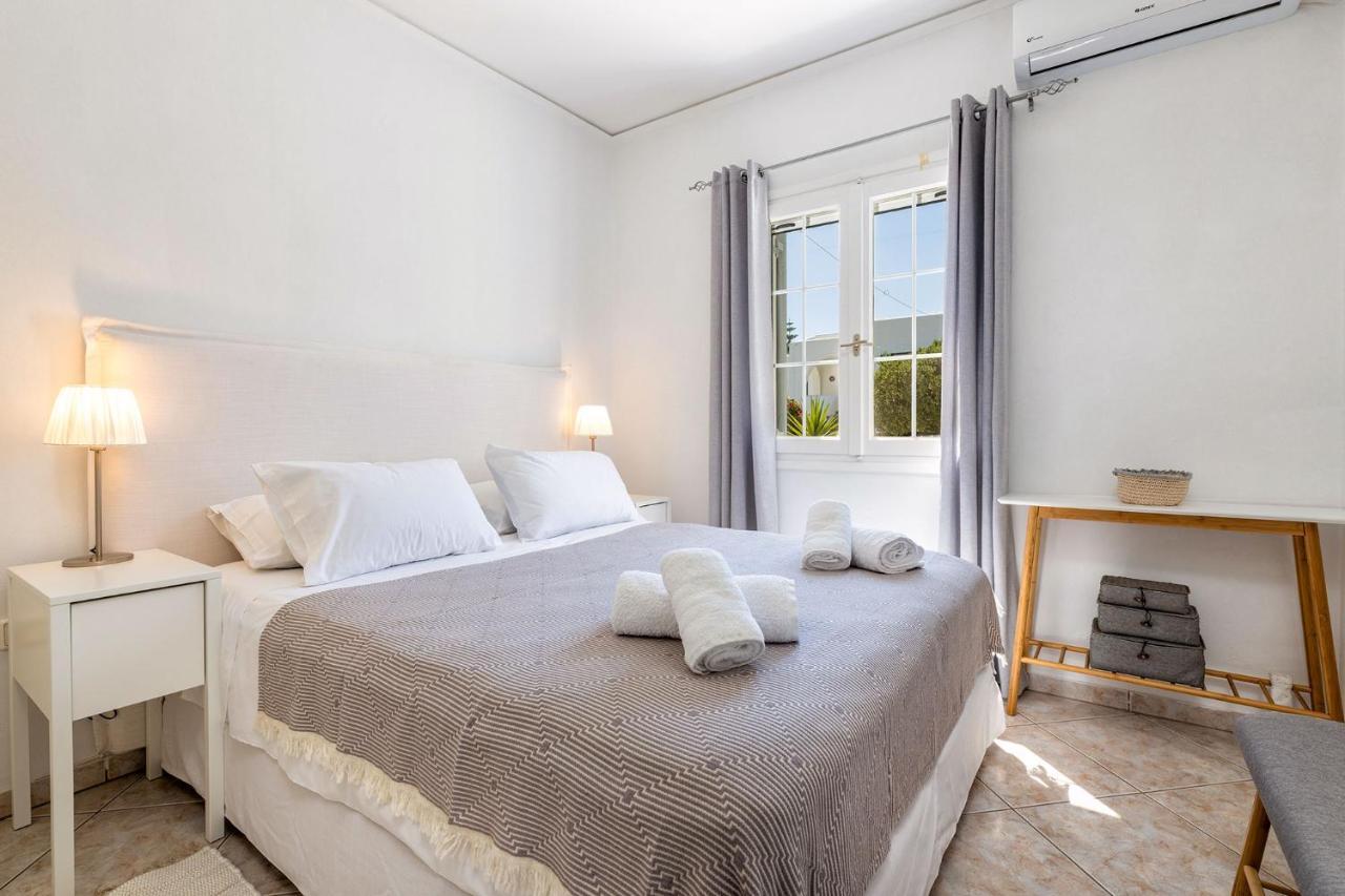 Daphne's Lux Villa