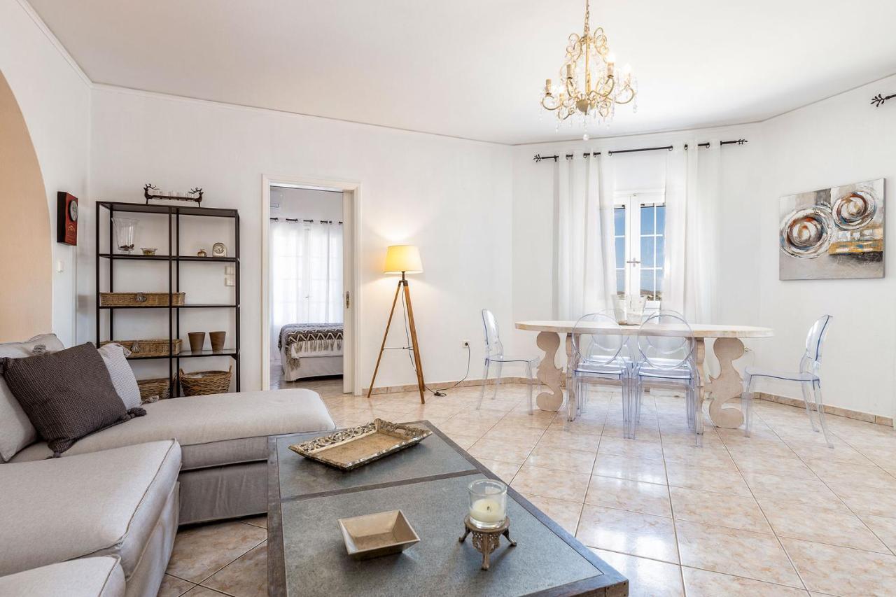 Daphne's Lux Villa *